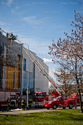 Pozar dachu Teatru Muzycznego w Gdyni . W akacji gasniczej...
