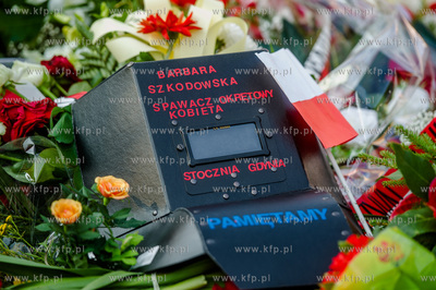 Gdansk. Wrzeszcz. Uroczystosc odslaniecia pomnika tragicznie...