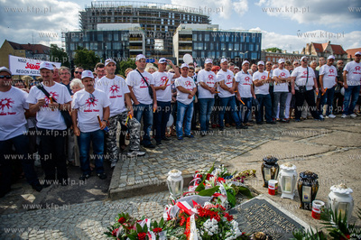 Gdansk. Plac Solidarnosci. Pokojowa manifestacja zwiazkowcow,...