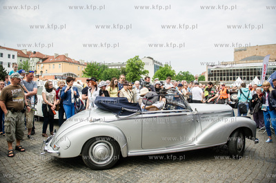 Gdansk. Targ Weglowy. XV Zlot Zabytkowych Mercedesow.
28.05.2016...