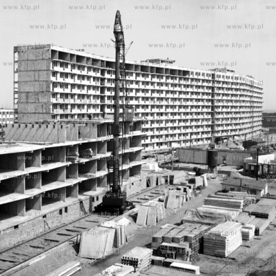 Budowa falowca na Gdanskim Przymorzu. 02.05.1966 4maj66_z.kosycarz_p15...