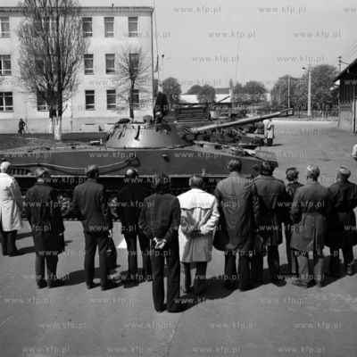 Prezentacja uzbrojenia na terenie koszar Jednostki...