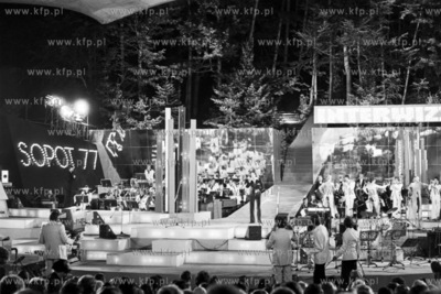 I Międzynarodowy Festiwal Piosenki Interwizji w Sopocie...