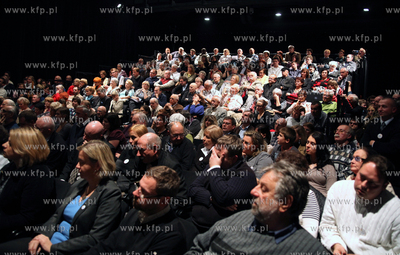 Teatr Wybrzeze - Scena Kameralna w Sopocie. Debata...