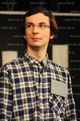 Teatr Miejski Gdynia Wystep Kabaretu LIMO, nz. Szymon...