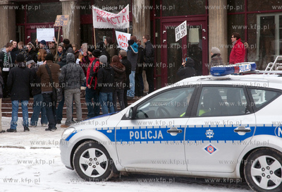 Protest przeciwko ratyfikowaniu umowy ACTA w Gdansku....