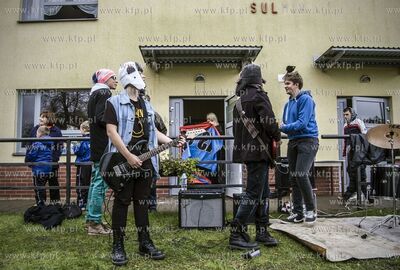 Sulmin (gmina Zukowo). Pierwszy Bieg Sztafetowy Firm...