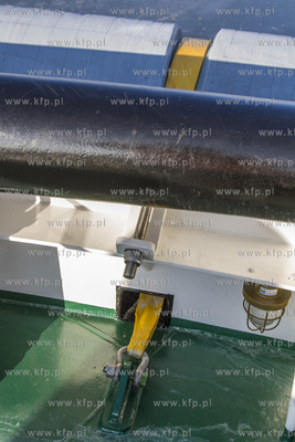 SD Tempest, holownik typu RotorTug z trzema pędnikami...