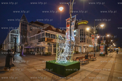 Sopot. Swiateczne iluminacje w Sopocie. 14.12.2020...