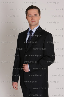 Jaroslaw Walesa - przygptpwuje sie do kampani wyborczej....