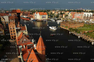 Gdansk, widok z wiezy Muzeum Archeologicznego na Motlawe,...