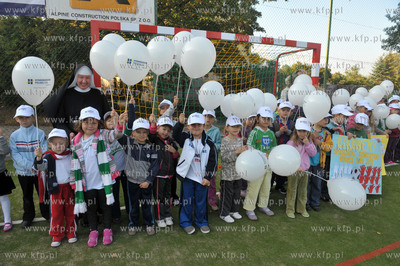 Gdansk, Brzezno. Oficjalnie otwarcie kolejnego boiska...