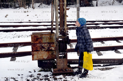 Dworzec PKP w Kartuzach na Kaszubach. 29.01.2011 Fot....