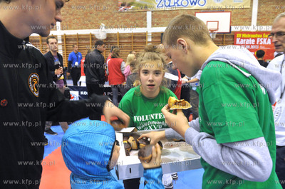 W zukowskiej hali wodowiskowo - sportowej odbtyly sie...