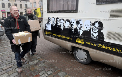 Wejherowo, Plac Jakuba Wejhera. Start Knegobusa Radia...