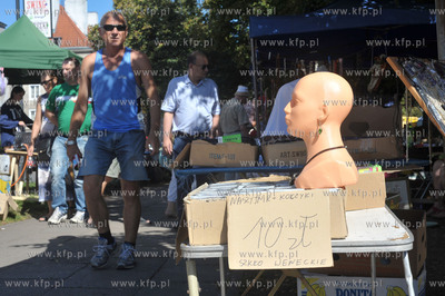 Gdansk. Jarmark Swietego Dominika na ul. Podwale Staromiejskie...