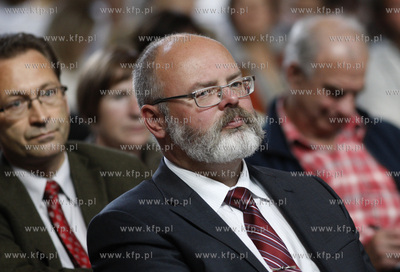 Gdansk. Dwor Artusa. Konferencja poswiecona 145-leciu...