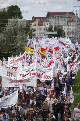 Gdansk. Manifestacja przedstawicieli NSZZ Solidarnosc...