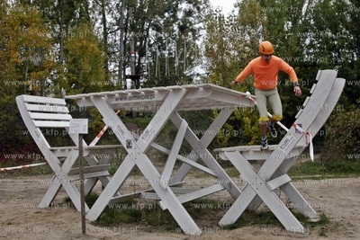 Gdynia. Adventure Park. Zawody w prasowaniu na wysokosci.
14.10.2012
fot....