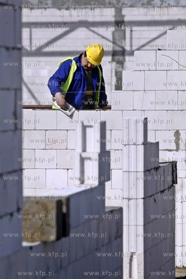 Budowa Centrum Handlowego Gildia II w bezposrednim...