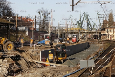 Przebudowa peronow na przystanku Gdansk Glowny.
28.11.2013
fot....