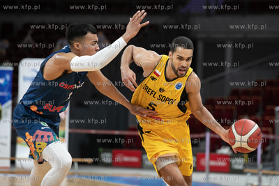 Argo Arena. FIBA Europe Cup. Trefl Sopot - CSM CSU...