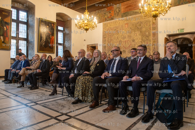 Ratusz Głównomiejski. Wręczenie Nagrody Naukowej...