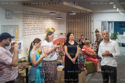 Biblioteka Chełm. Wernisaż wystawy "Projekt Plaża"...