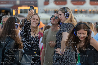 Sopot. Molo. Dni Kurortu w Sopocie. Nz. Silent disco....