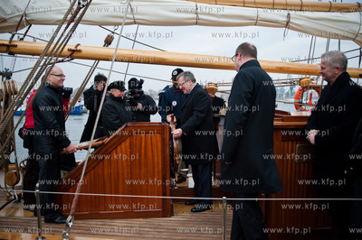 Gdansk. Stocznia Remontowa. Prezentacja zaglowca STS...