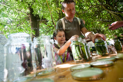 Gdansk. Park Oliwski. Parkowanie - Nieuzytki. VII edycja...