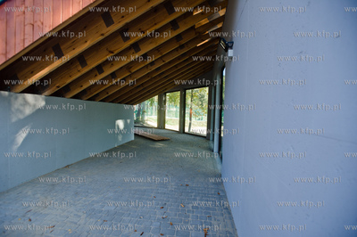 Gdansk. Oliwskie Zoo. Przyjazd czterech lwow, trzech...