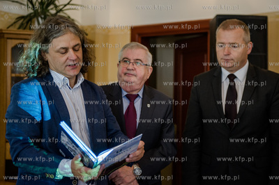 Restauracja Gryf w Zukowie. Promocja albumu Zukowo.
Nz...