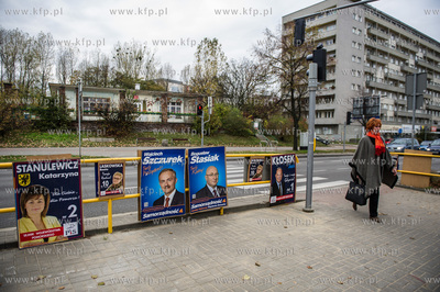 Gdynia. Kampania wyborcza do samorzadu. Plakaty wyborcze...