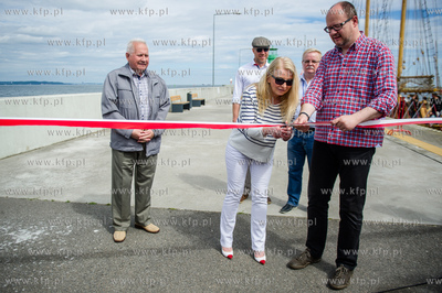 Gdansk. Uroczystosc otwarcia Falochronu Zachodniego...