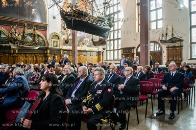 Gdansk. Dwor Artusa. Uroczystosc wreczenia
listow...