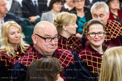 Gdansk. Oliwa. V Liceum Ogolnoksztalcace. Sesja Rady...
