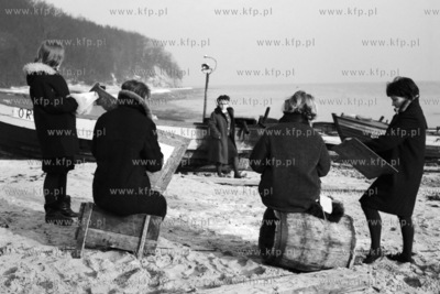 Plener malarski uczniow Liceum Plastycznego na plazy...