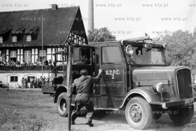 Zawody drużyn strażackich w Pruszczu Gdańskim. (Lata...