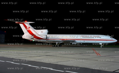 Gdansk, Rebiechowo. Nz. rzadowy Tupolew Tu-154M 36...
