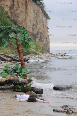 Plaza przy klifie w Gdyni Orlowie. Ekipa filmowego...