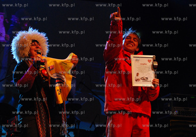 Final XVII WOSP rozpoczal sie w Szczecinie. Nz. olimpijczyk...