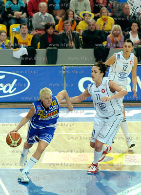 Hala Sportowo - Widowiskowa w Gdyni. Polfinal Mistrzostw...