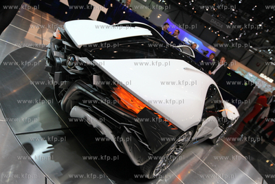 Targi motoryzacyjne w Genewie. Nz. Alfa Romeo Bertone...