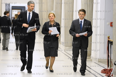 Sejm. Pierwsza konferencja prasowa klubu poselskiego...