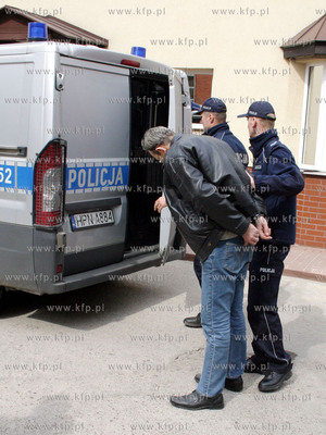 Sad w Wejherowie tymczasowo aresztowal mezczyzn oskarzonych...