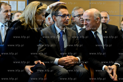 Podpisanie porozumienia miedzy Grupa LOTOS SA i Polskim...