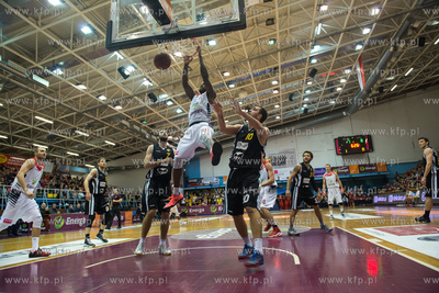 Słupsk. Energa Czarni Słupsk - Trefl Sopot 89-58...