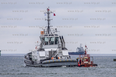 SD Tempest, holownik typu RotorTug z trzema pędnikami...