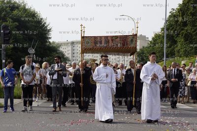 Procesja Bożego Ciała w parafii św. Maksymiliana...